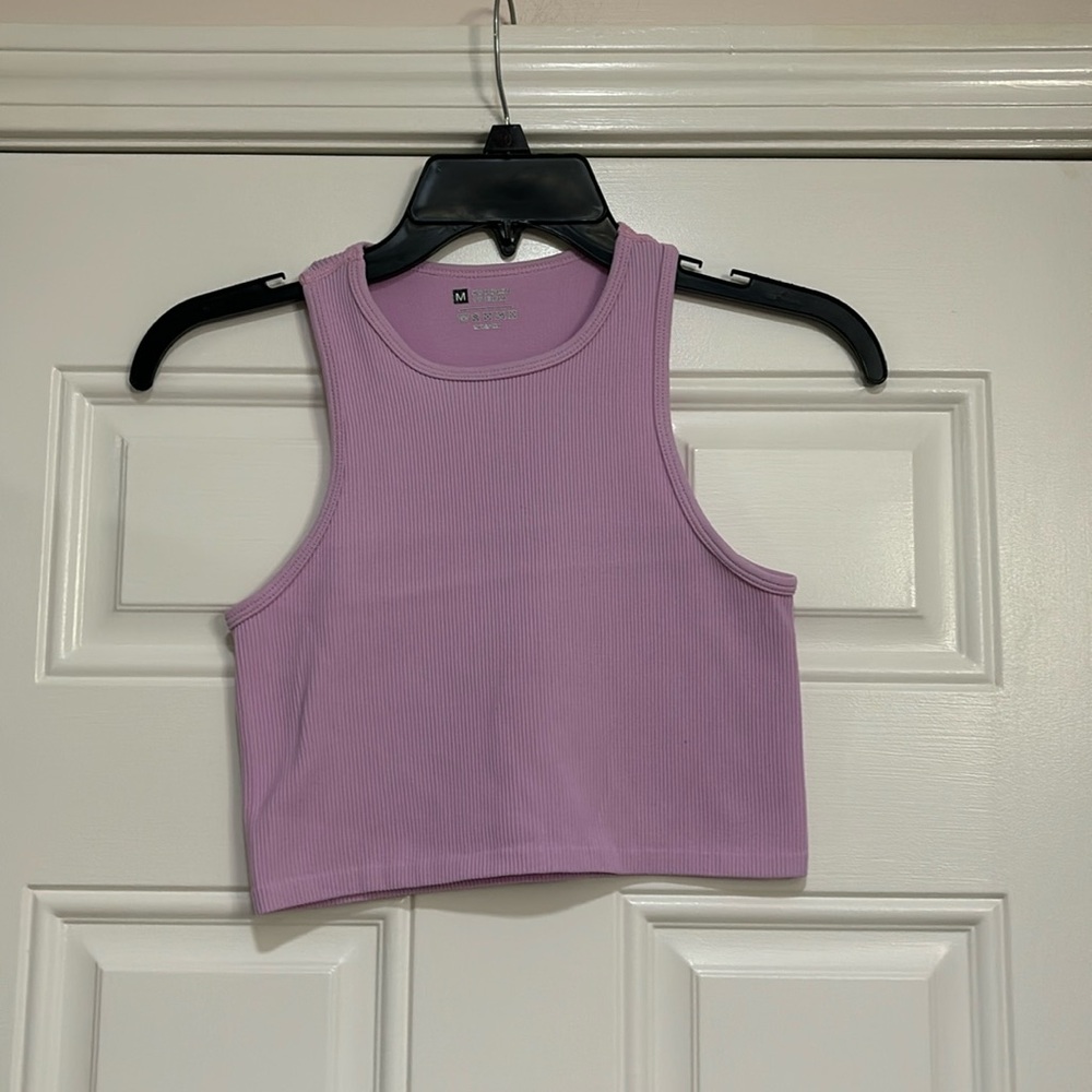 Medium stretchy crop top